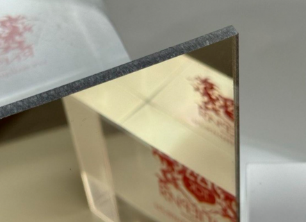 Зеркальный монолитный поликарбонат IRROX-REFLECTION GP, золото, 1*1200*2000мм